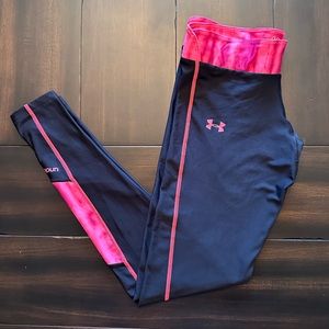Women’s Under Armour Cold Gear Compression Leggings. Size: L